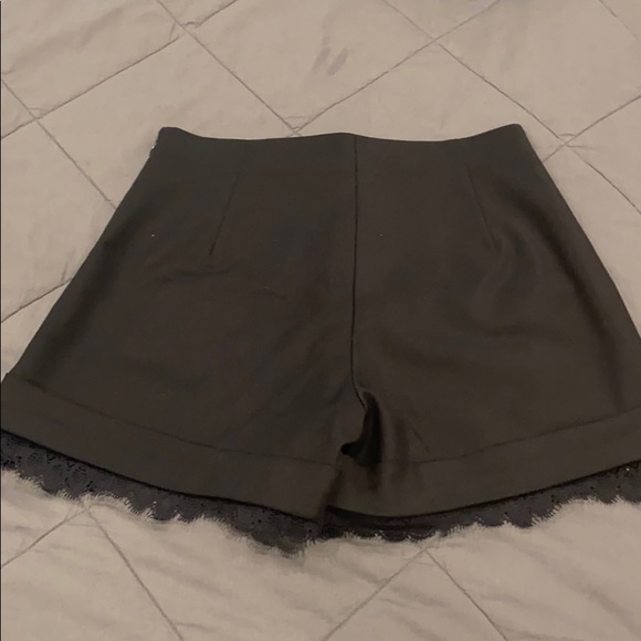Liu Jo Shorts 🖤 - Picture 6 of 7